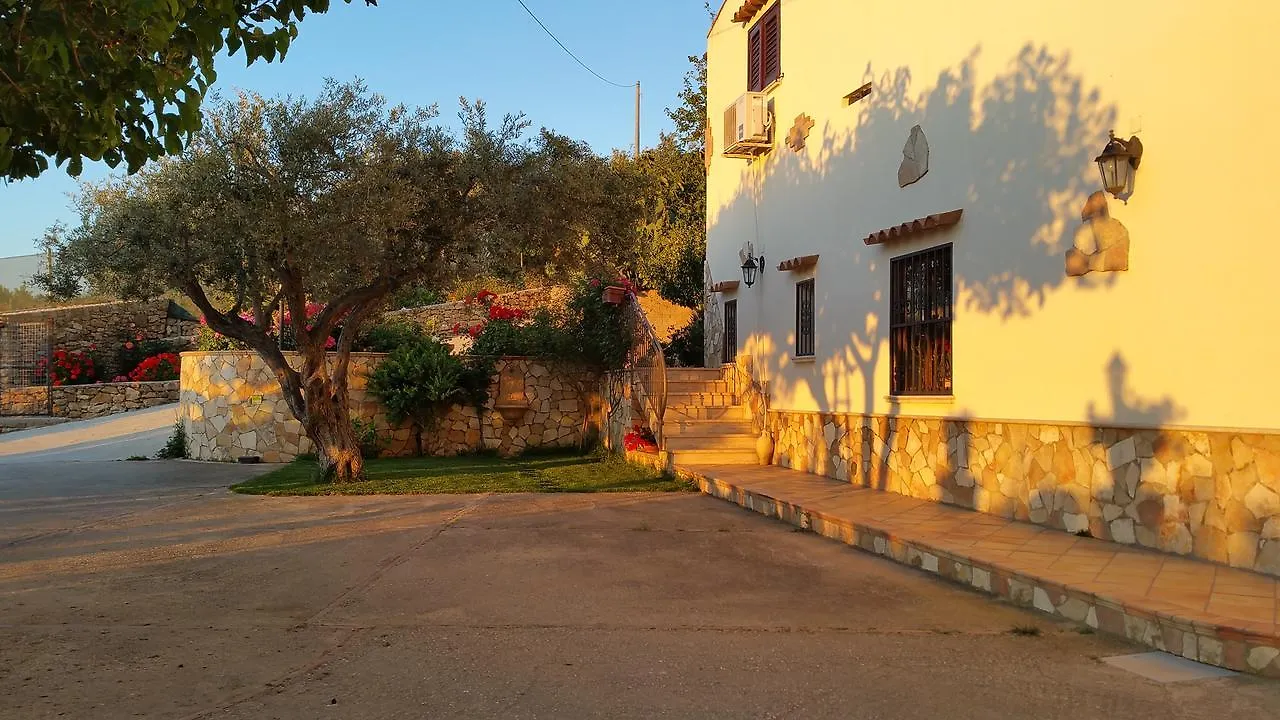 B&B A Robba De Pupi Agrigento 3*,